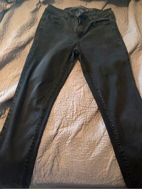 American Eagle Outfitters Black Mid-Rise Jeans